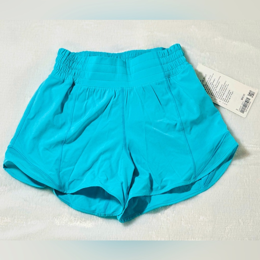 NWT SIZE 2 ~ 4inch Lululemon Hotty Hot High-Rise Shorts ELECTRIC TURQUOISE blue